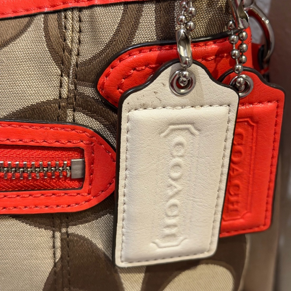 Low start-Coach Daisy Signature Canvas Shoulder Bag - Orange and Brown - Picture 3 of 9